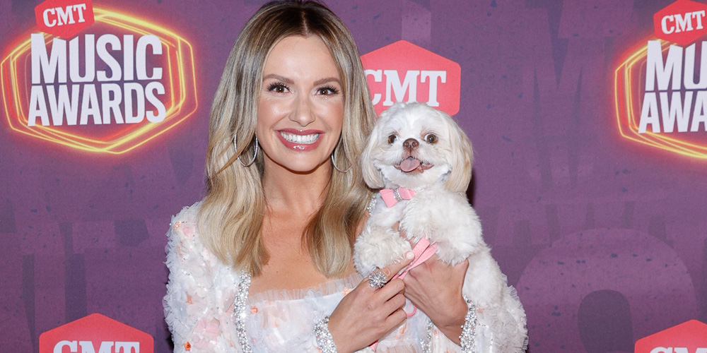 Carly Pearce Brings Her Dog June To CMT Awards 2021! 2021 CMT Awards