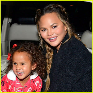 Chrissy Teigen Gets Tattoo of the Butterfly That Her Daughter Drew on Her Arm