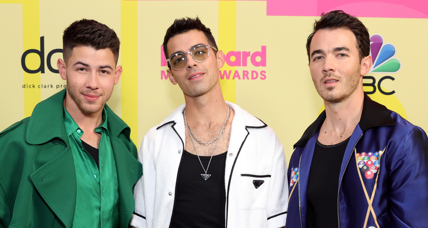 Joe Jonas Says Jonas Brothers 2013 Breakup Hit Him Like a Tsunami Joe