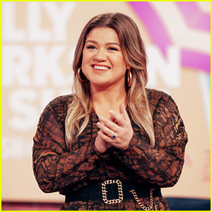 Kelly Clarkson Wins Two More Daytime Emmy Awards, Bringing Her to Four Total!