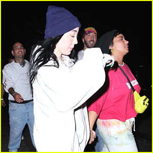Demi Lovato & Noah Cyrus Hold Hands While Leaving 'Space Jam' Event at Six Flags