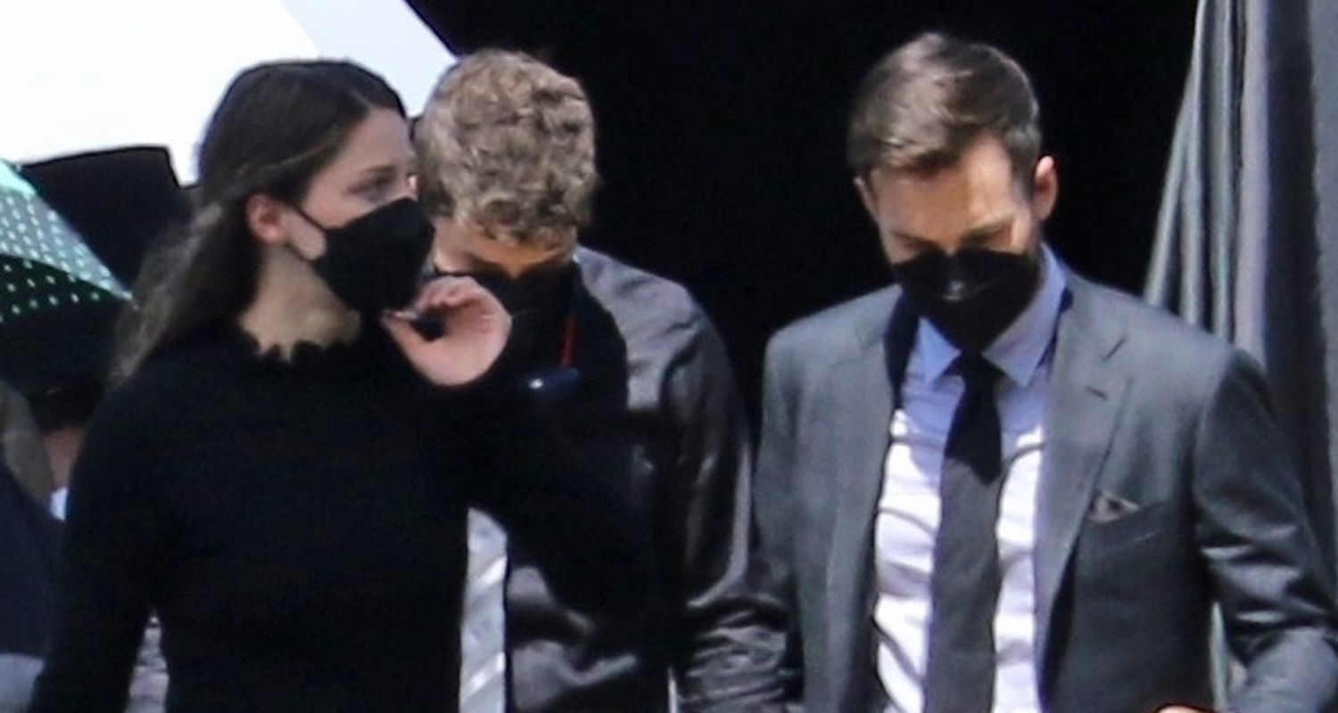 Melissa Benoist & Hubby Chris Wood Are Back on the ‘Supergirl’ Set Together For Final Season