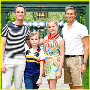 Neil Patrick Harris & Family Host an Outdoor Movie Screening at Their Hamptons Home!