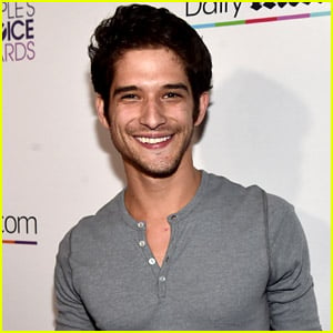 Teen Wolf's Tyler Posey Comes Out as Queer & Sexually Fluid