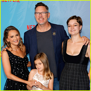 Rachael Leigh Cook & Matthew Lillard Bring Their Kids to 'He's All That' Premiere!