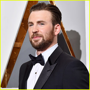 Chris Evans Plays Piano, Immediately Trends on Twitter for His Talent