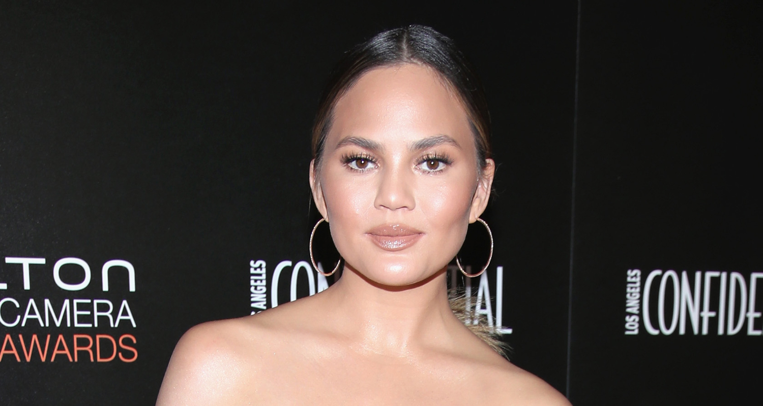 Chrissy Teigen Celebrates 10 Weeks of Sobriety Chrissy Teigen Just(02)