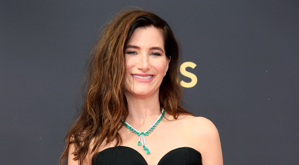 Emmy Nominee Kathryn Hahn Has Arrived for 2021 Event! 2021 Emmy