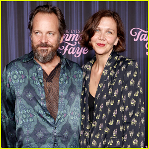 Maggie Gyllenhaal & Peter Sarsgaard Couple Up for 'The Eyes of Tammy Faye' Premiere