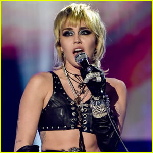 Miley Cyrus to Team Up with Lorne Michaels for New Year's Eve Special (Report)