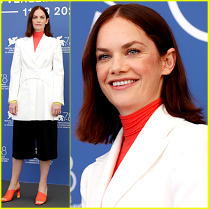 Ruth Wilson Steps Out for Venice Photo Call for 'True Things'