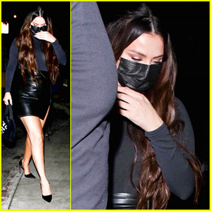 Selena Gomez Steps Out For Dinner With Friends After Getting Unplanned Piercing