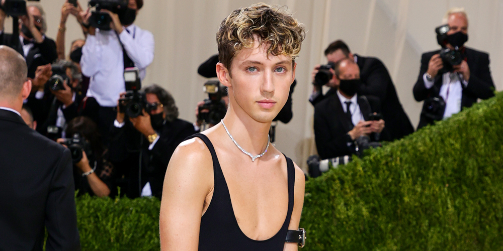 Troye Sivan Wears a Chic Dress at Met Gala 2021 2021 Met Gala, Met