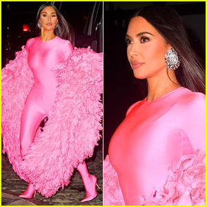 Kim Kardashian Slayed Her Way In A Pretty Pink One-Piece Outfit For NBC's  Saturday Night Live