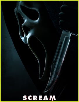 Courteney Cox, David Arquette & Neve Campbell Hold Ghostface Masks in the New Character Posters for 'Scream'