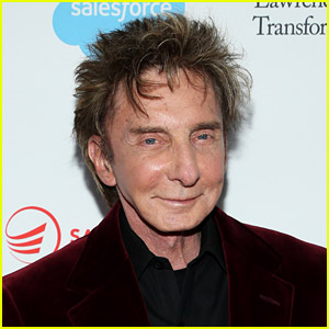 Barry Manilow Shuts Down a Rumor About His Spotify Presence