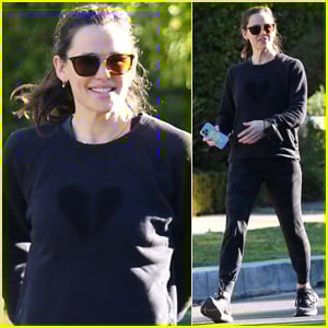 Jennifer Garner Goes for Morning Walk Before Donating Cookies to Local