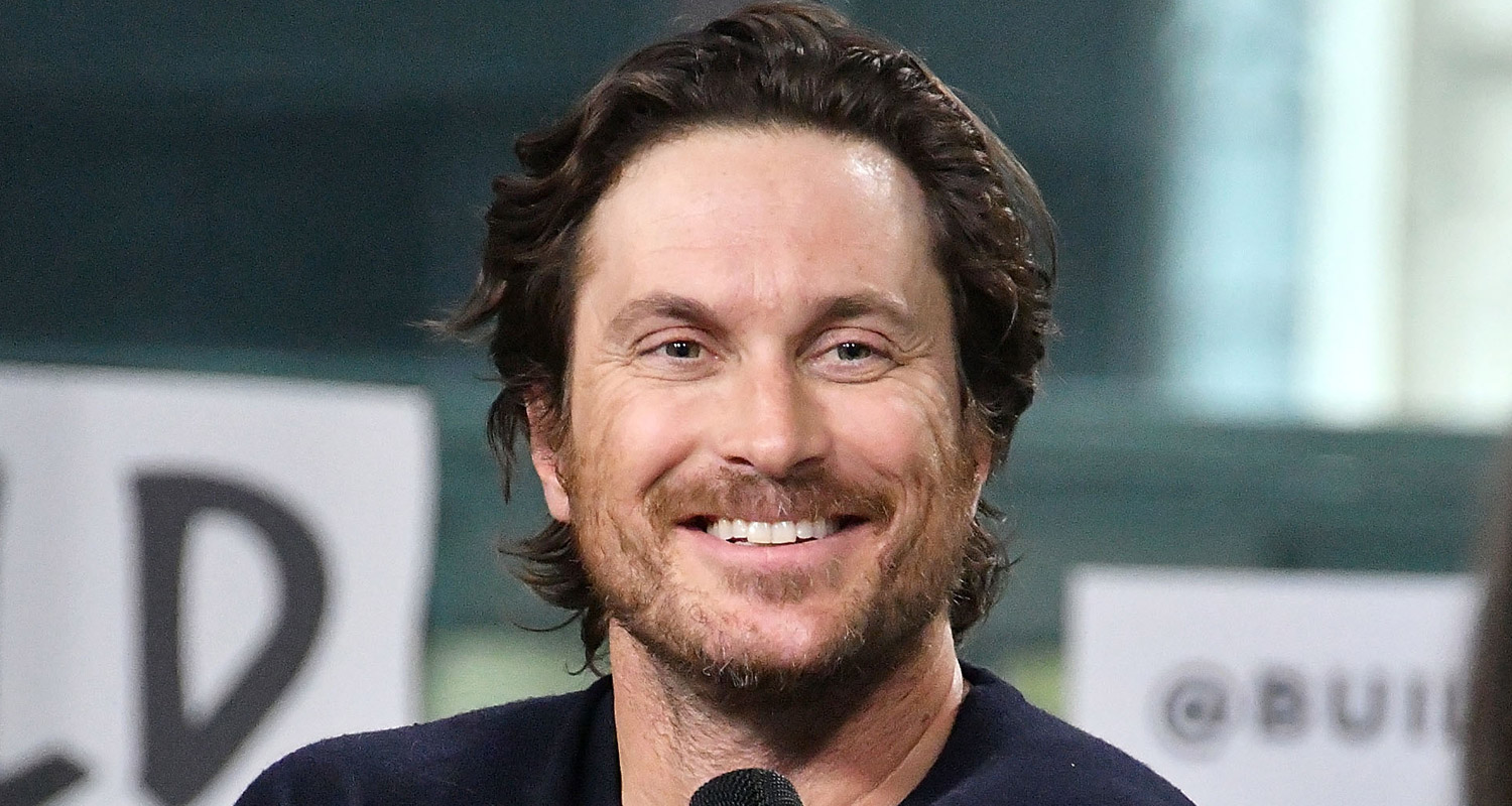 Oliver Hudson Reveals How His Wife & Family Feel About His Naked