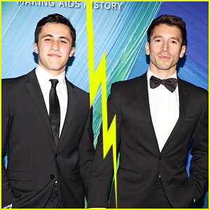 TikTok Stars Chris Olsen & Ian Paget Announce Split – Read Their