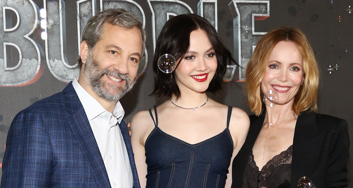 Iris Apatow Joins Parents Leslie Mann & Judd Apatow at ‘The Bubble