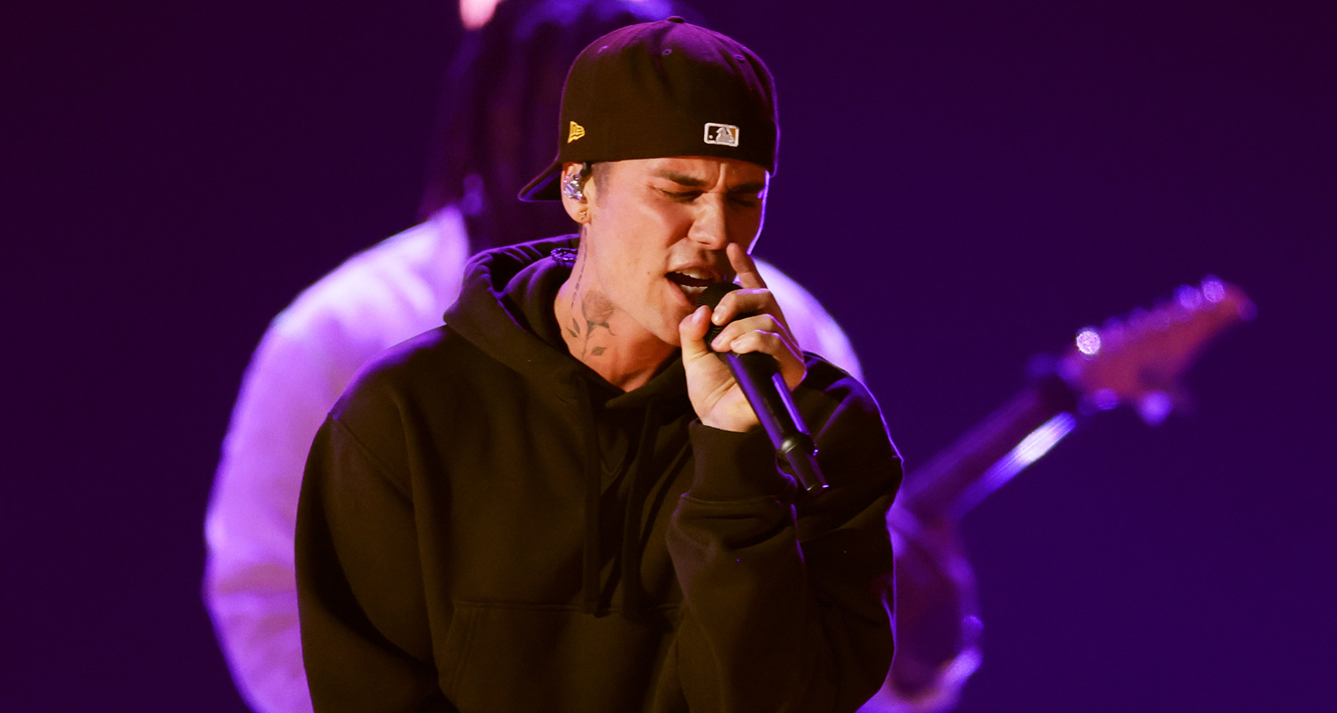 Justin Bieber Performs Nominated Song ‘Peaches’ at Grammys 2022 2022