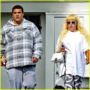 Amanda Bynes Sports Bright New Hair While Out with Fiance Paul Michael