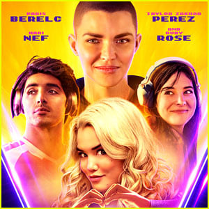 Paris Berelc & Taylor Zakhar Perez Star in Gaming Comedy '1UP' - Watch the Trailer!