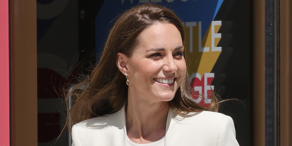 Kate Middleton Visits London Baby Bank After Her Appearance at the(02)