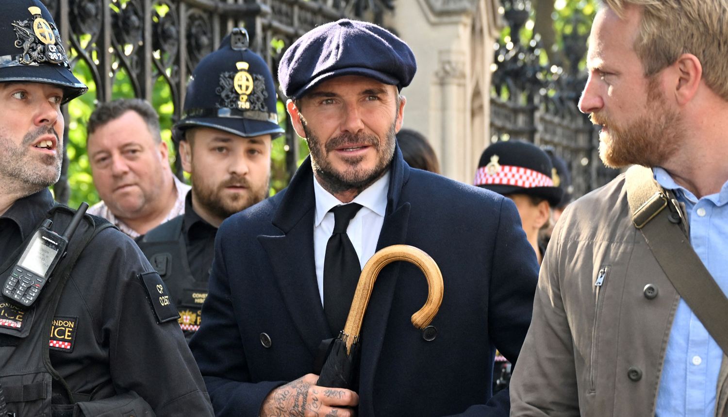 David Beckham Waited in Line for 12 Hours to Pay Respects to Queen(02)