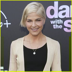Selma Blair Reveals She Fainted Before ‘DWTS’ Rehearsal With Sasha