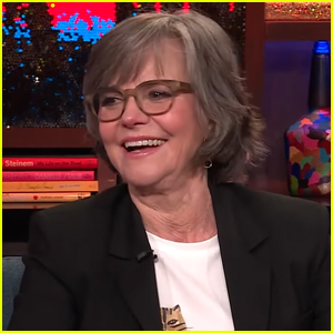 Sally Field Reveals Who Her Worst On-Screen Kiss Was With - Watch Now!