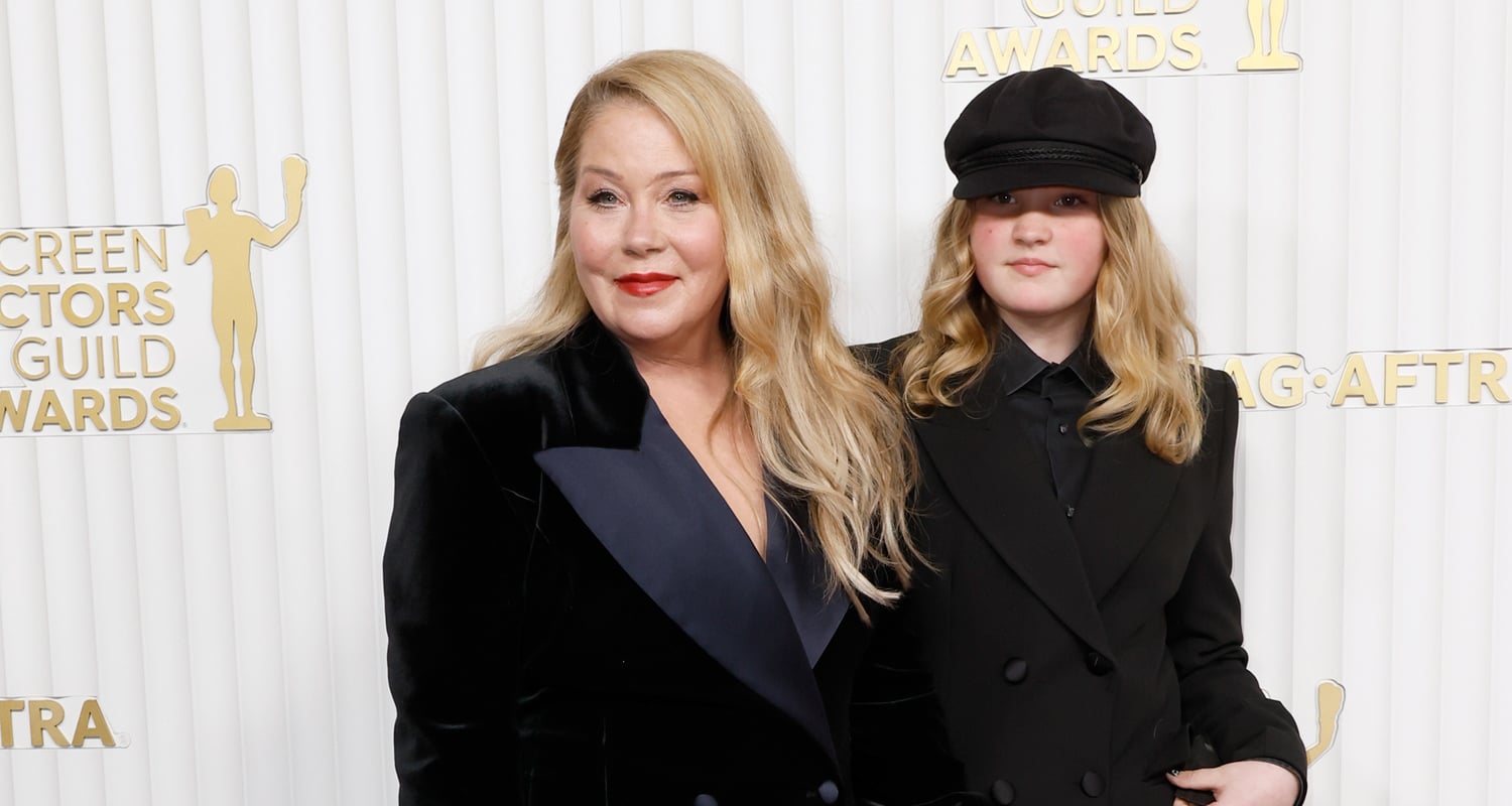 Christina Applegate Gets Support from Daughter Sadie at SAG Awards 2023 ...