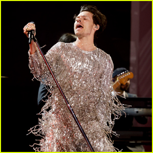 Harry Styles Wears Silver Fringe Outfit While Performing Nominated Song 'As It Was' at Grammys 2023