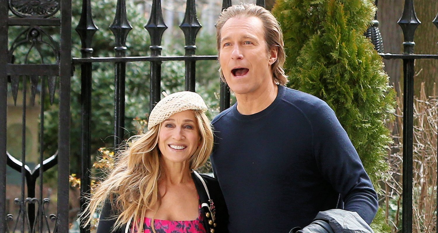 Sarah Jessica Parker & John Corbett Keep Close Filming &lsquo;And Just Like