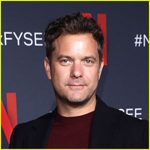 Joshua Jackson Reacts to ‘Dawson’s Creek’ Basketball in the Face Moment