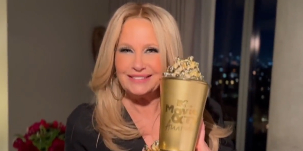 Jennifer Coolidge Supports Writer’s Strike During MTV Movie & TV Award