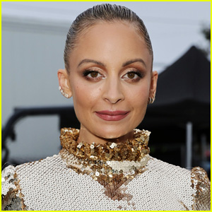 Nicole Richie's 15-Year-Old Daugher Harlow Looks Just Like Her in Rare New Photo!