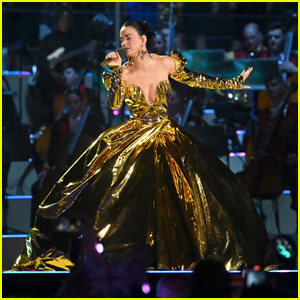 Katy Perry Performs 'Roar' & 'Firework' at King Charles Coronation Concert!