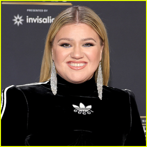 Kelly Clarkson Breaks Down 'Since U Been Gone' Drama With Clive Davis, Recent 'American Idol' Winners & Onstage Bathroom Emergencies