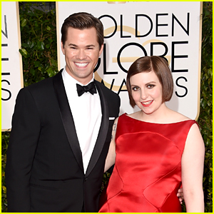 Andrew Rannells Tells Funny Story of Attending 2015 Golden Globes, Being Removed From His Table & Seated Next to A-List Celebs!