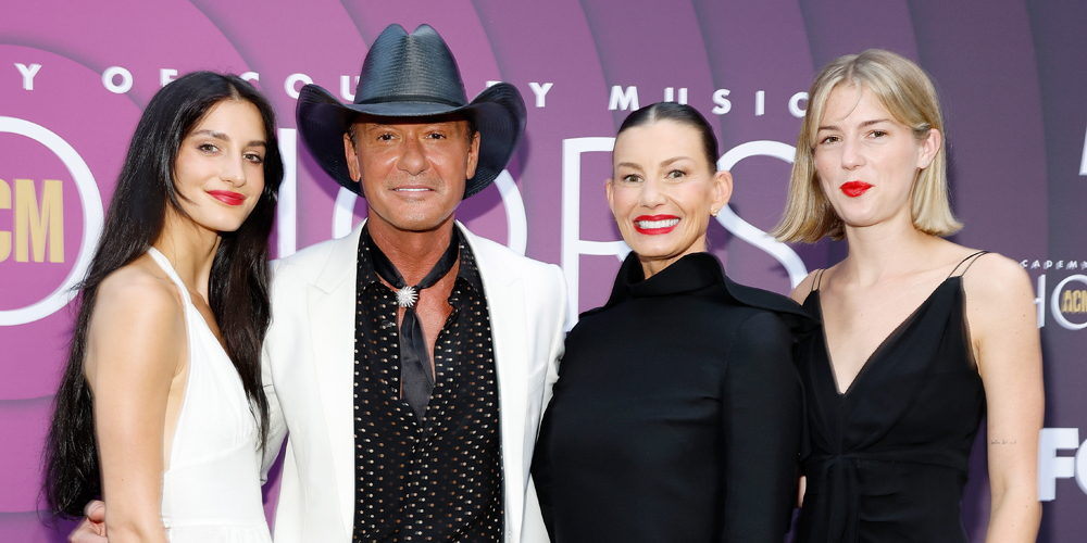 Tim McGraw & Faith Hill Make Rare Appearance With 2 Of Their Daughters