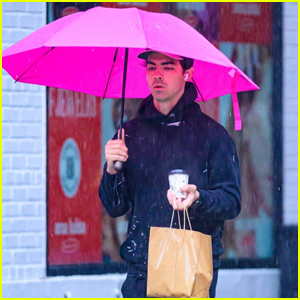 Joe Jonas Braves Rainy Weather in NYC to Grab Breakfast to Go