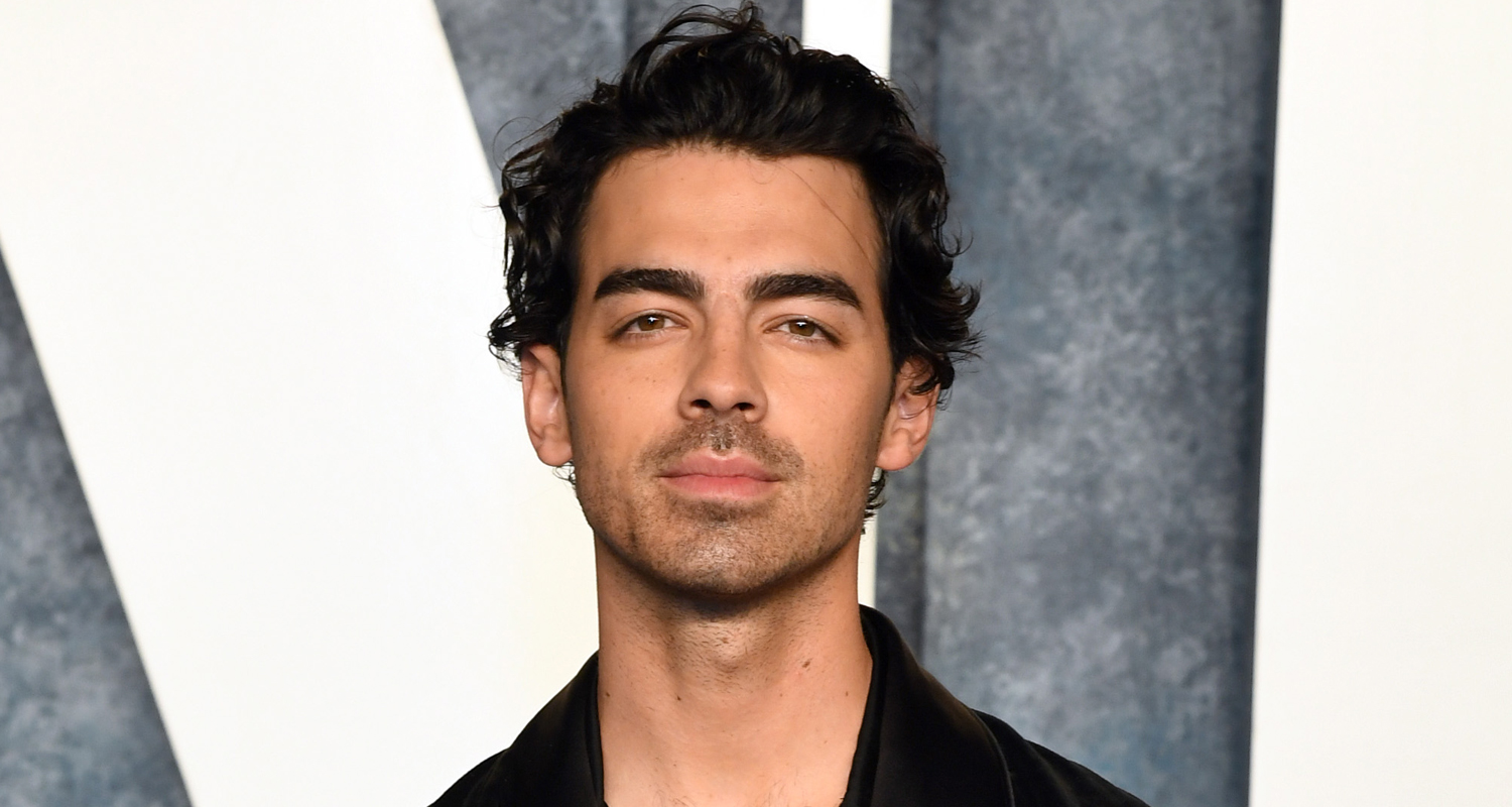 Joe Jonas Reacts to CVS Worker Saying He Looks ‘Crazy in Person’ Joe