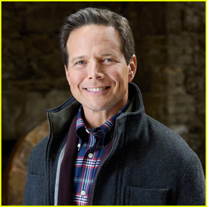 Who is Scott Wolf Dating? Meet the Hallmark Channel Star's Wife Kelley Limp