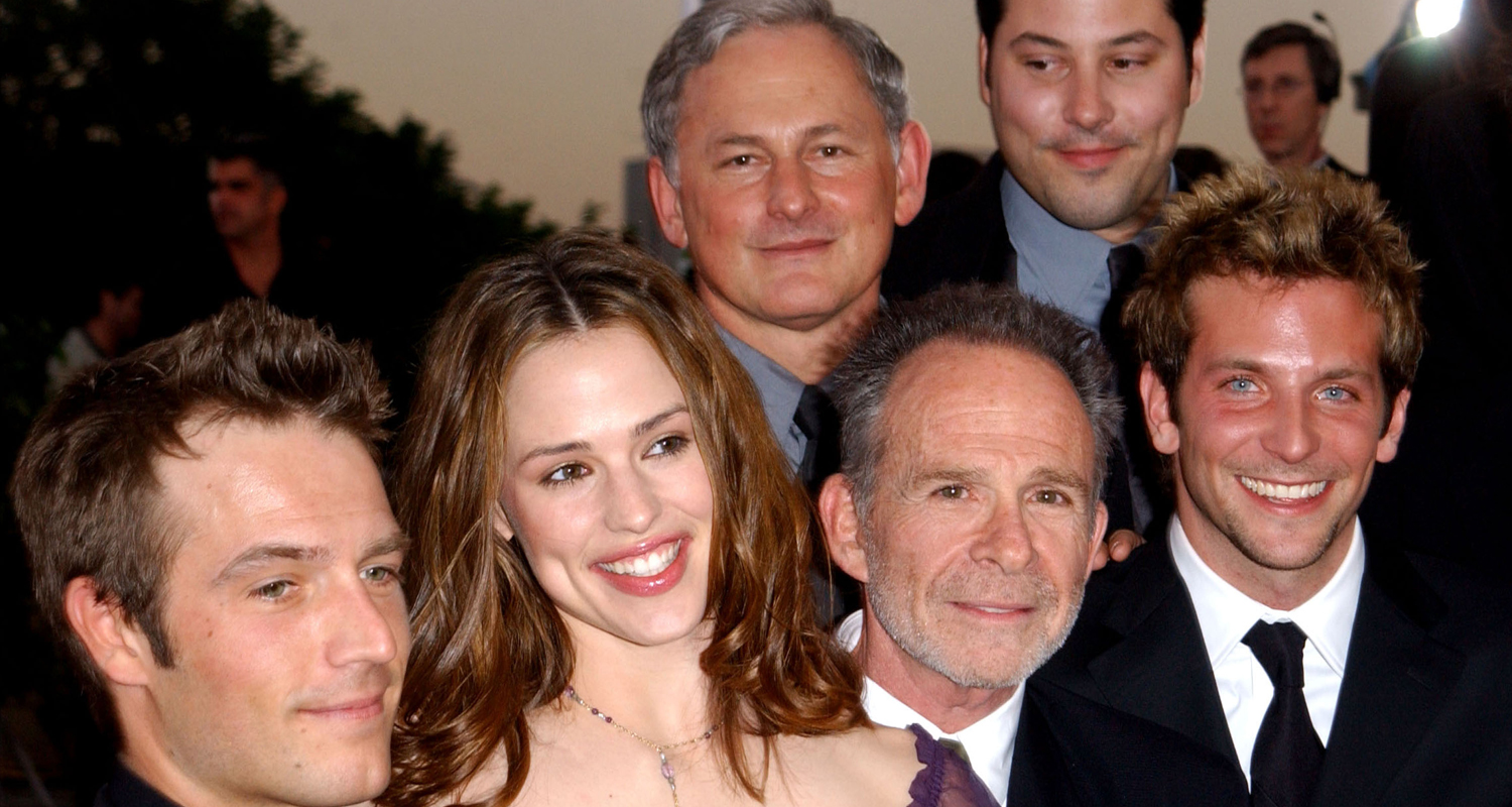Jennifer Garner Has ‘Alias’ Reunion In NYC With Her ‘Best Guys’ See