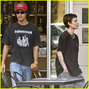 Halsey & Boyfriend Avan Jogia Run Errands Together in Los Feliz