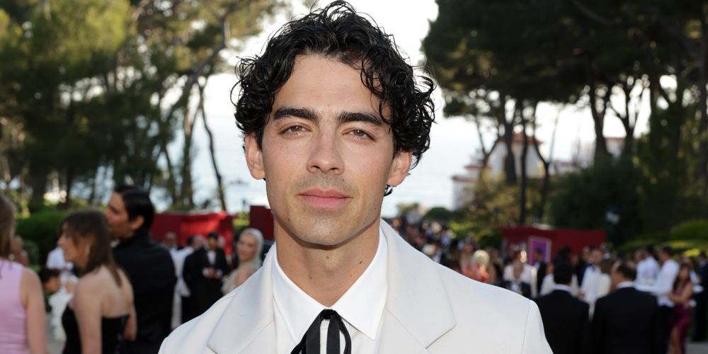 Joe Jonas’ amfAR Cannes Gala Look Draws Comparisons to Colonel Sanders