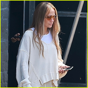 Jennifer Lopez Returns to the Dance Studio After Canceling 'This Is Me…Now Tour' | Jennifer Lopez | Just Jared: Celebrity Gossip and Breaking Entertainment News - Vimarsana News