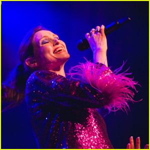 Sophie Ellis-Bextor Performs Sold Out NYC Show on First-Ever North American Tour – See the Photos & Set List! - Vimarsana News