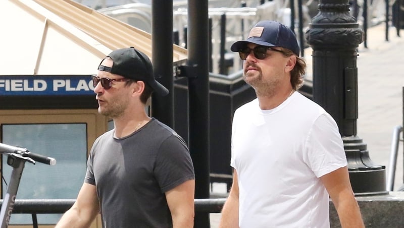 BFFs Leonardo DiCaprio & Tobey Maguire Spotted Enjoying a Summer Day in New  York City Amid Recent Headlines | Leonardo DiCaprio, Tobey Maguire | Just  Jared: Celebrity Gossip and Breaking Entertainment News